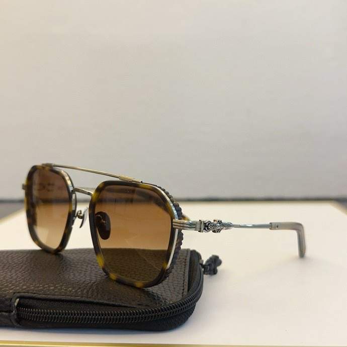 Picture of Chrome Hearts Sunglasses _SKUfw60929590fw